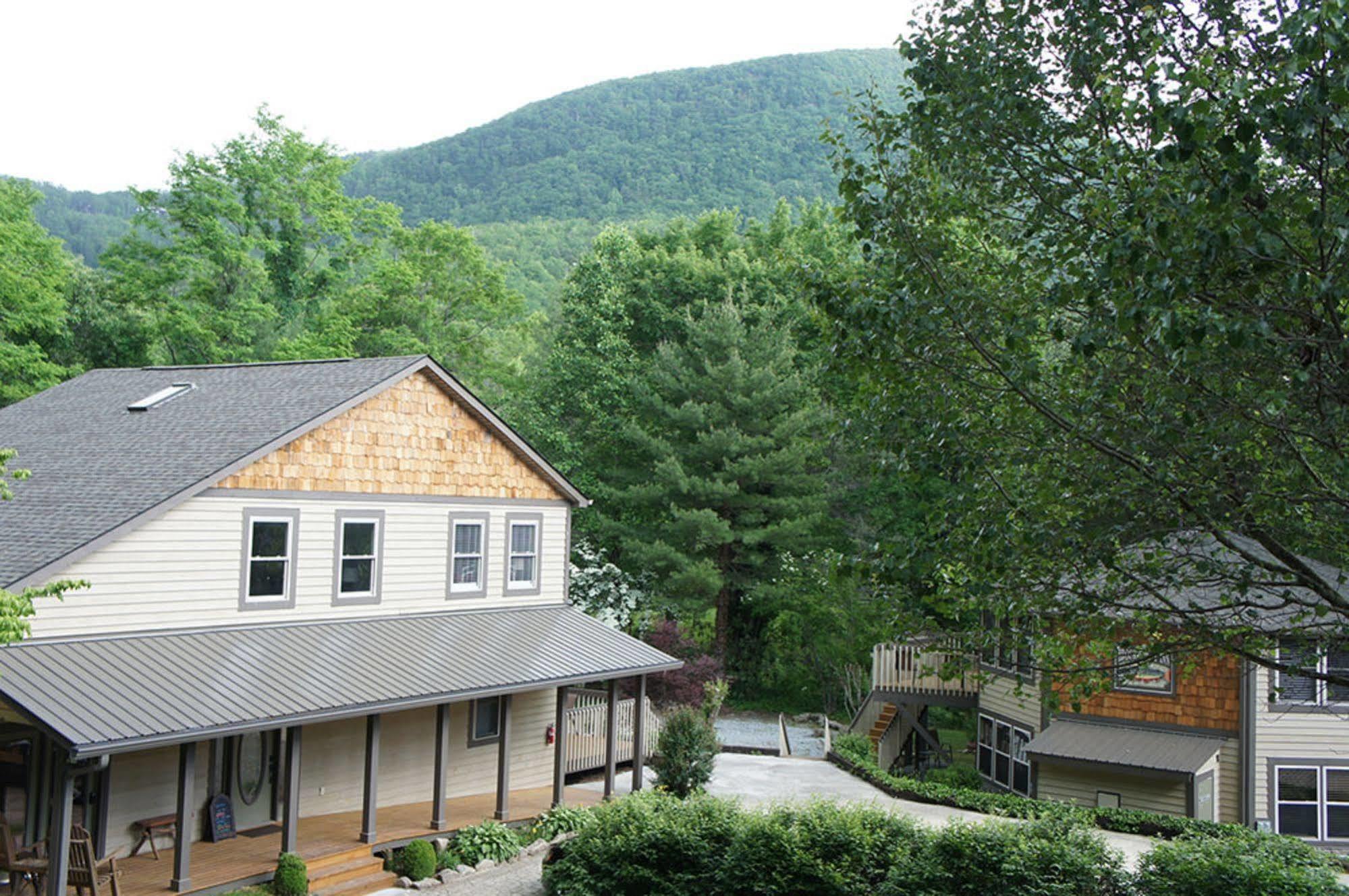 Brook Trout Inn Sapphire Buitenkant foto